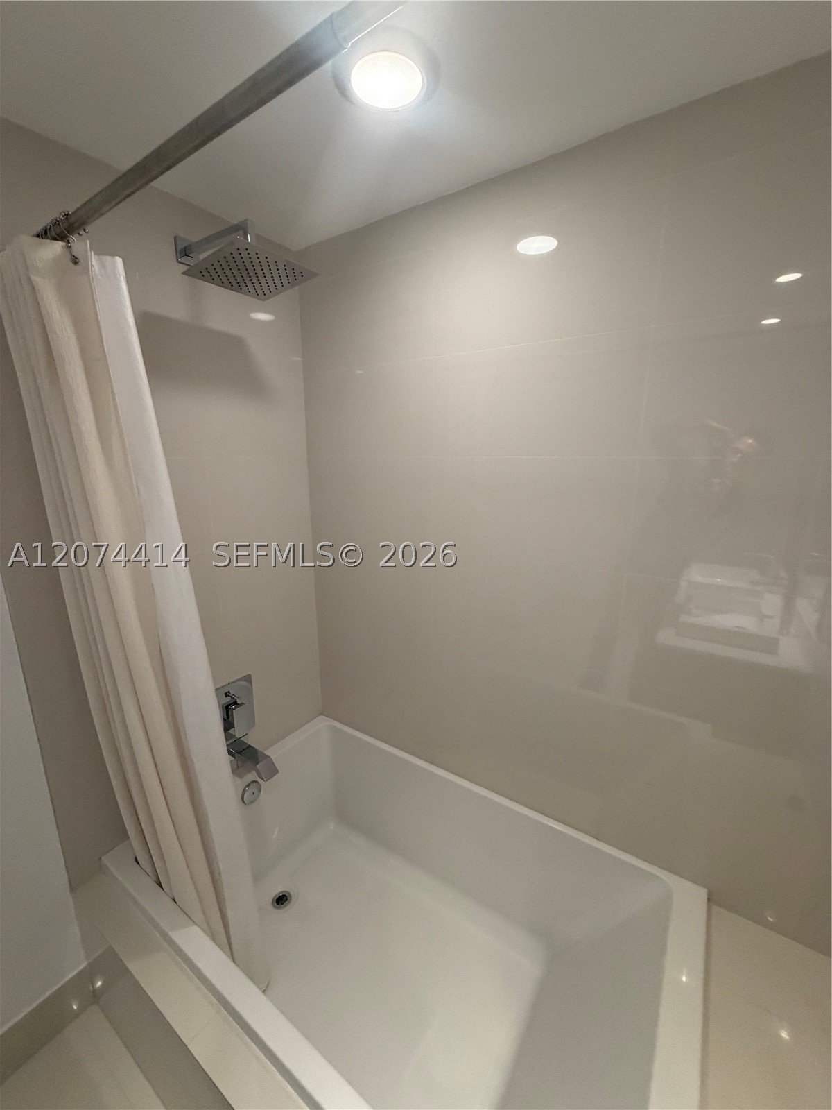 image Brickell Heights East13