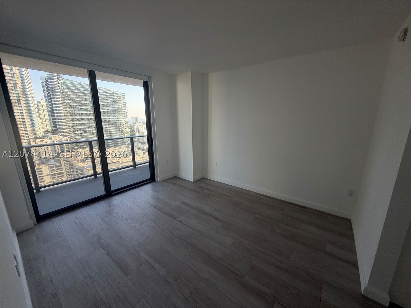 image Brickell Heights East5