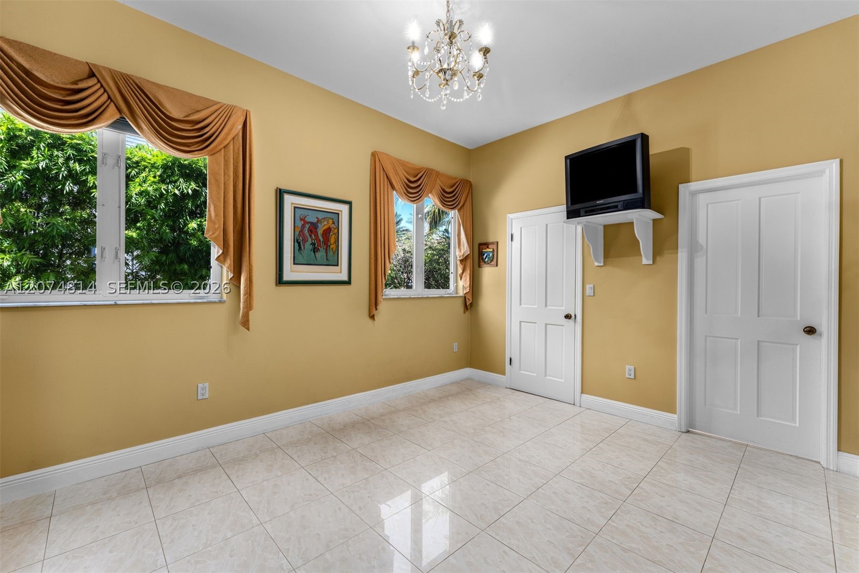 501 Bay Ln Key Biscayne, FL 33149