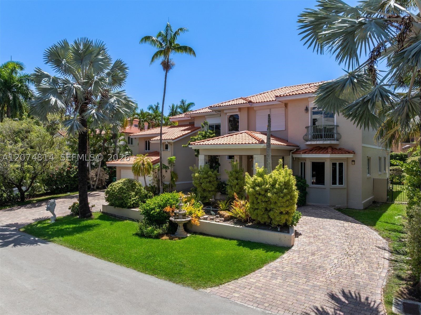 501 Bay Ln Key Biscayne, FL 33149