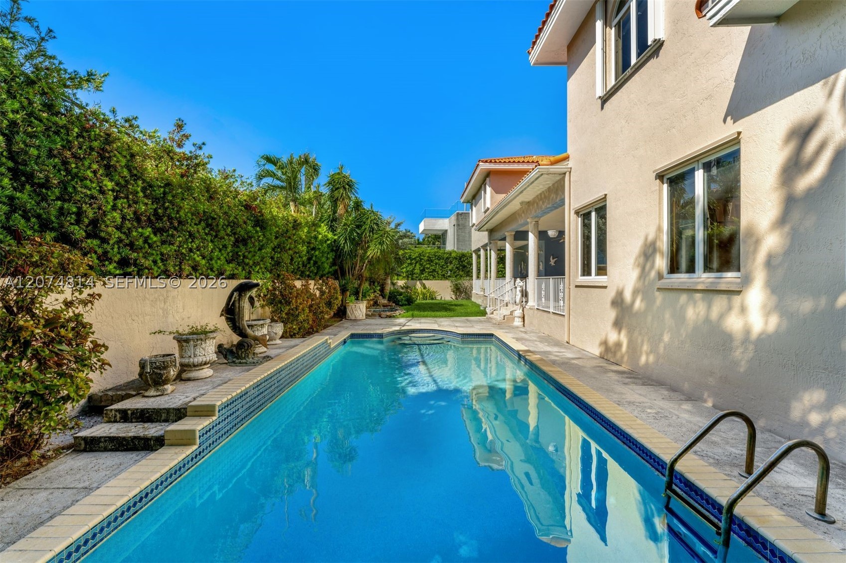 501 Bay Ln Key Biscayne, FL 33149