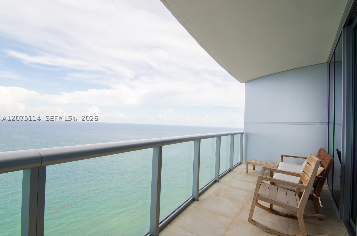 17001 Collins Ave #3804