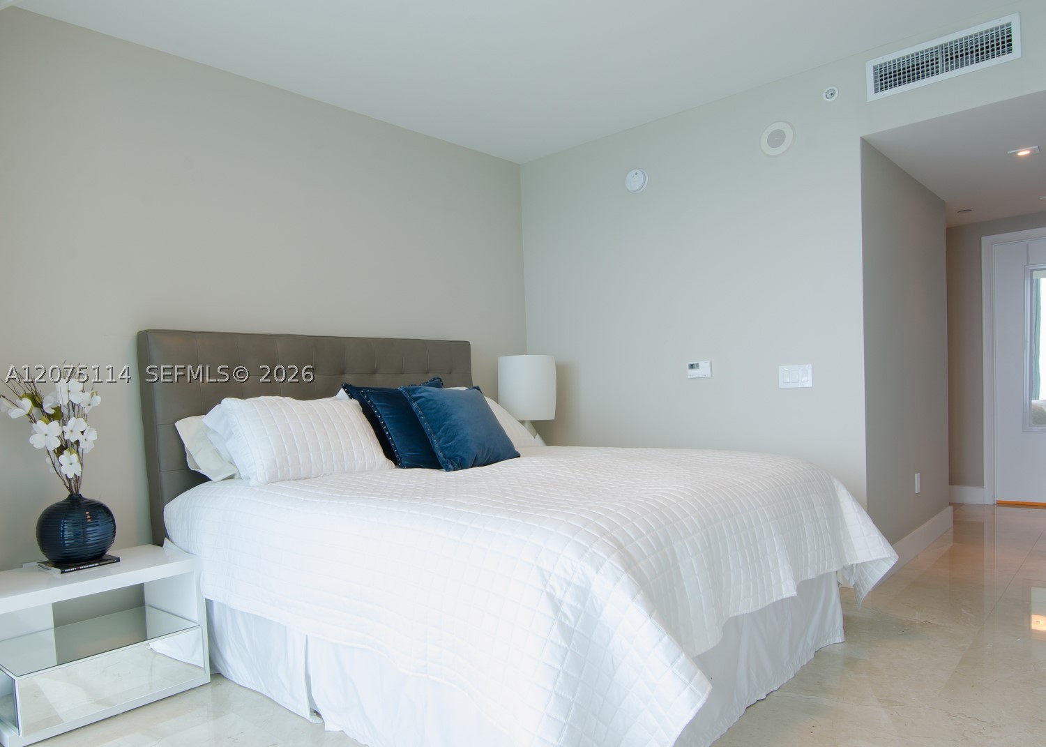17001 Collins Ave #3804 Sunny Isles Beach, FL 33160