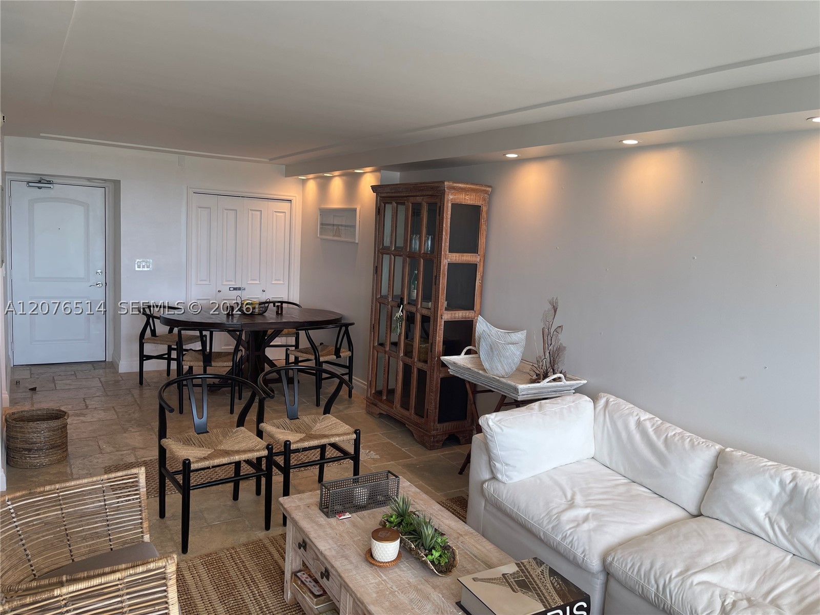 image Arlen House East1