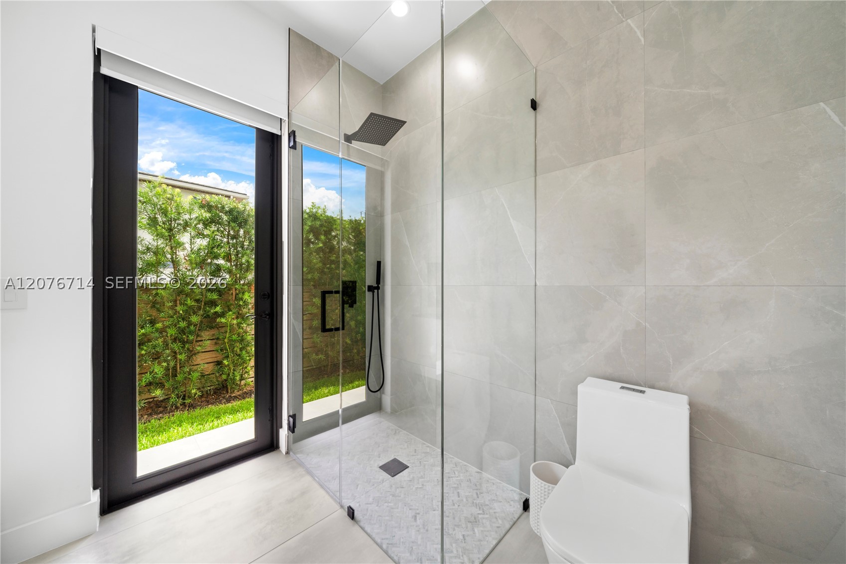 1629 NE 4th Pl Fort Lauderdale, FL 33301