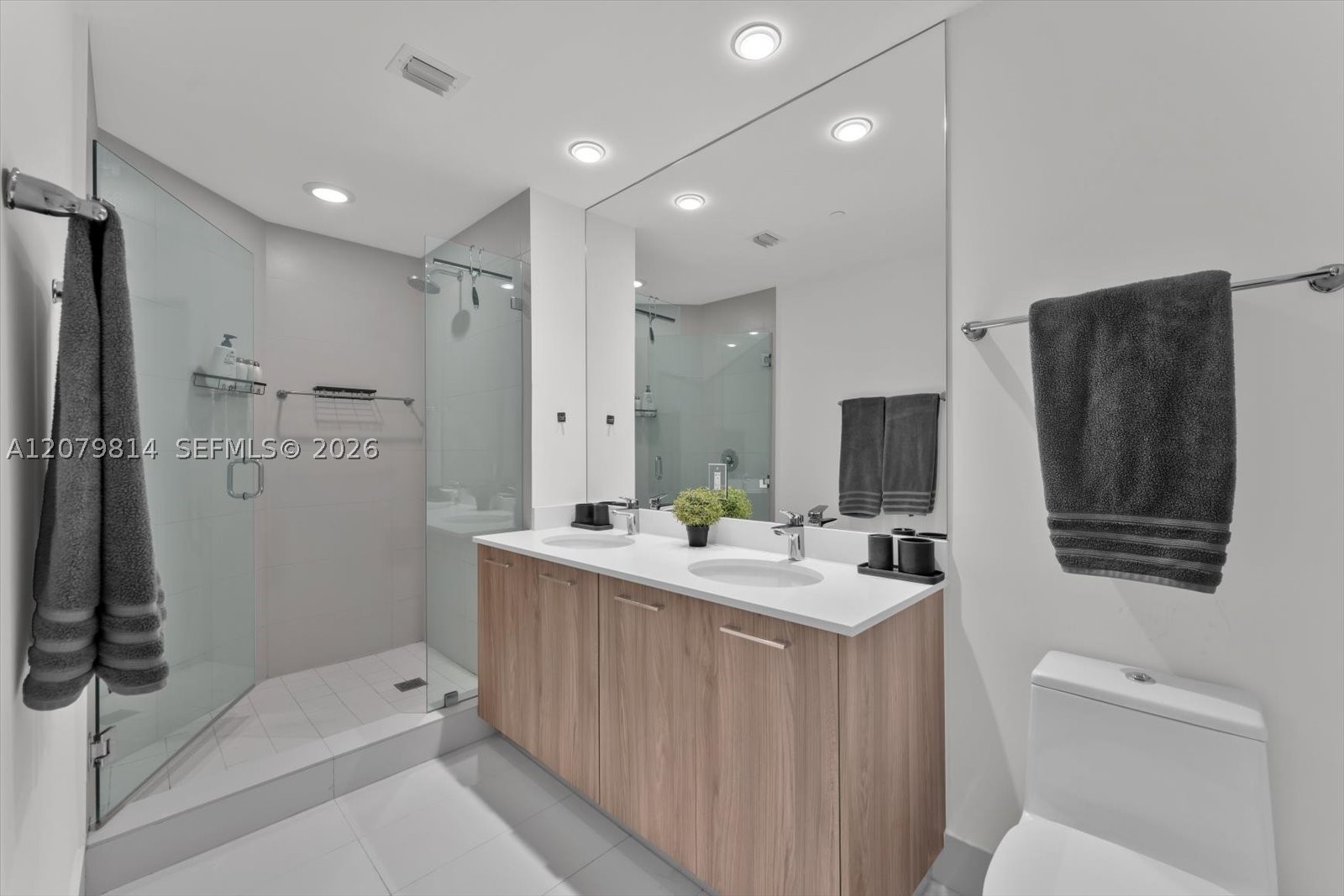 501 NE 31st St #2006 Miami, FL 33137