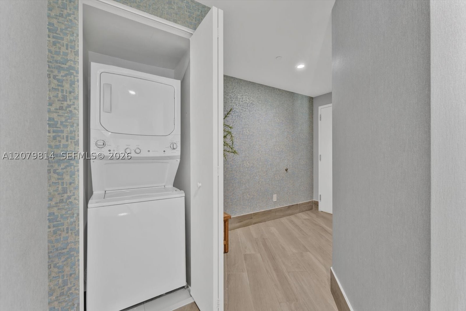501 NE 31st St #2006 Miami, FL 33137