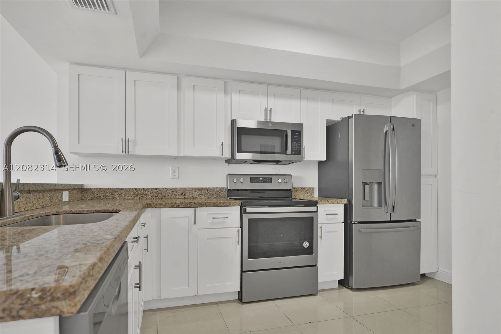 image Brickell Key One10