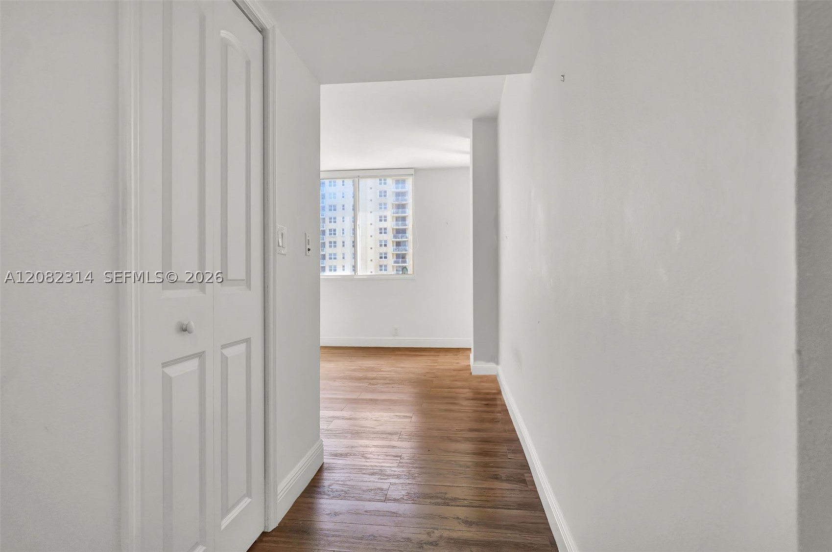 image Brickell Key One17
