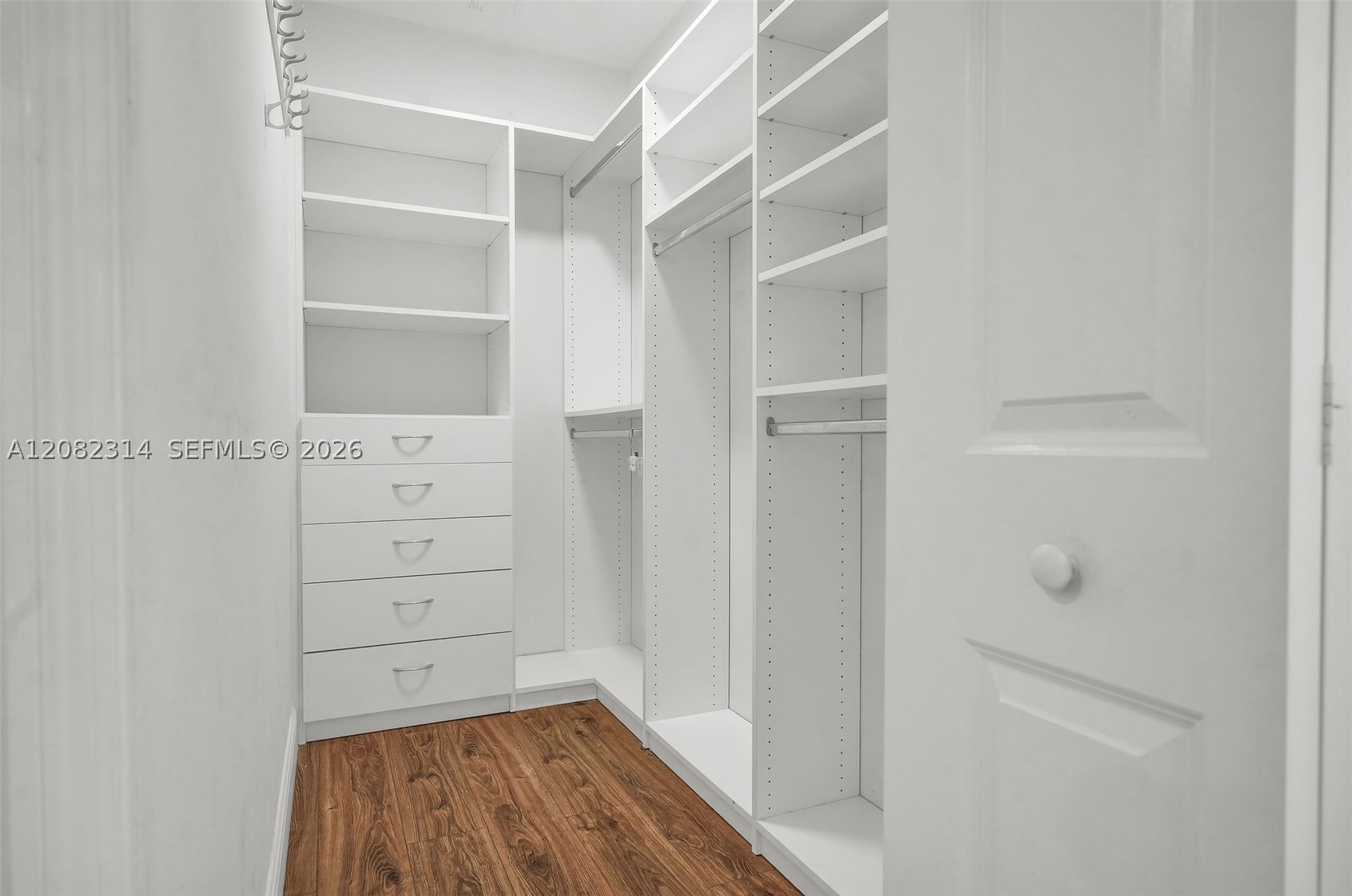 image Brickell Key One18