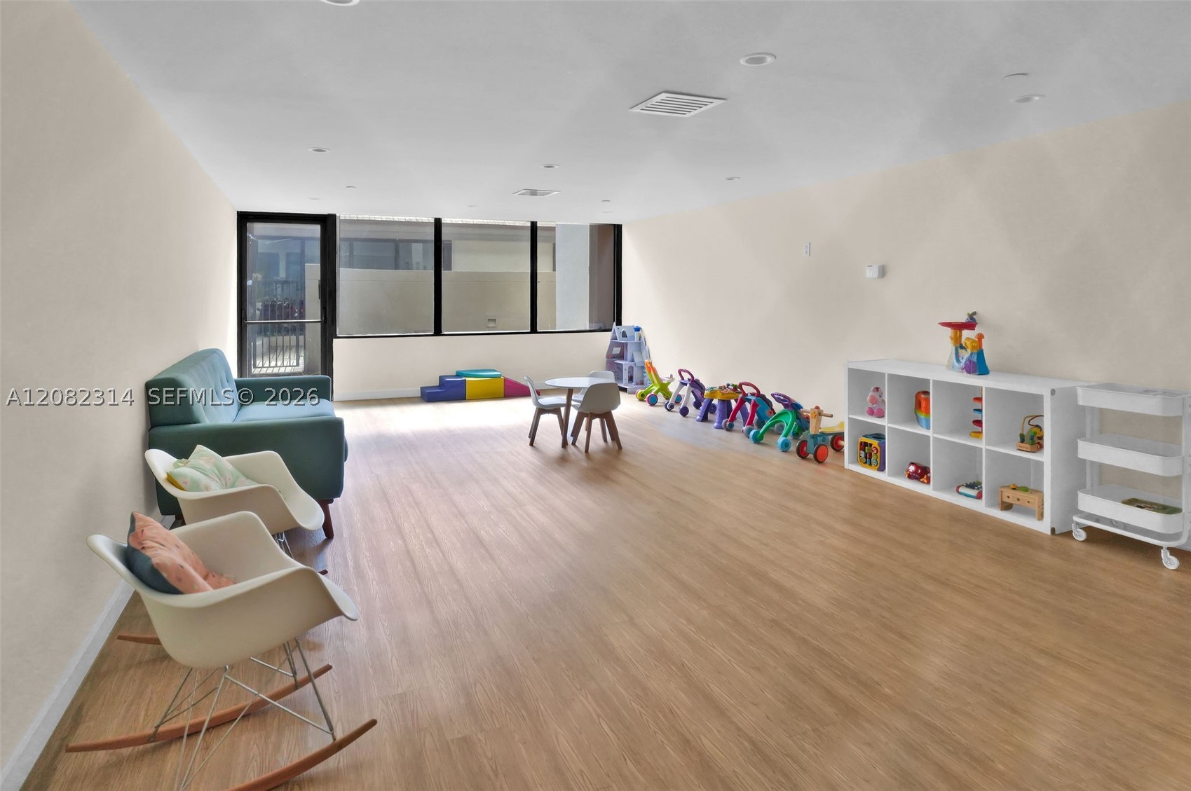 image Brickell Key One24