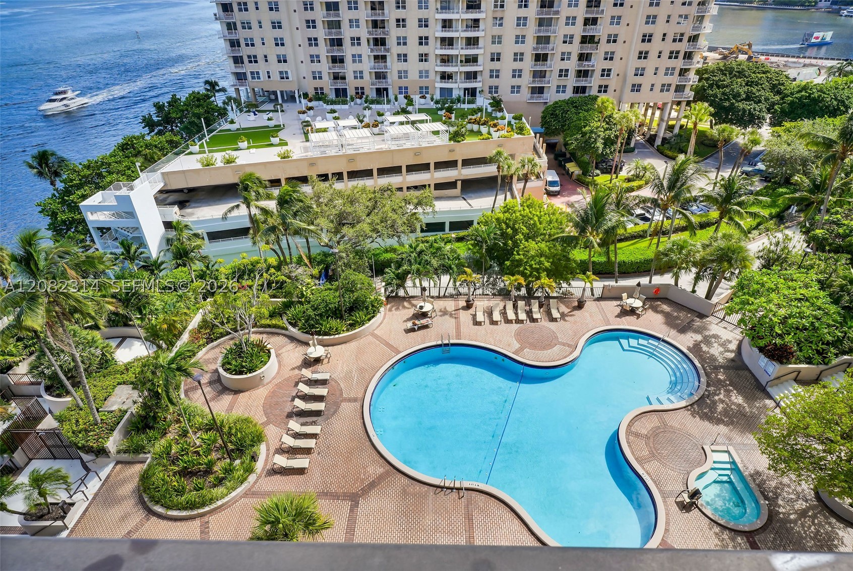 image Brickell Key One37