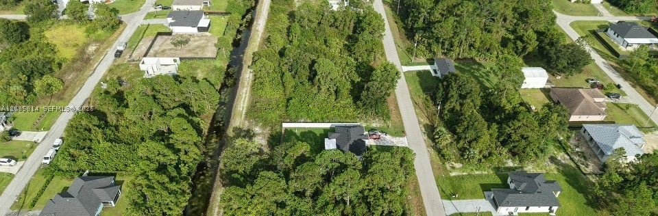739 Theodore Vail St E Lehigh Acres, FL 33974