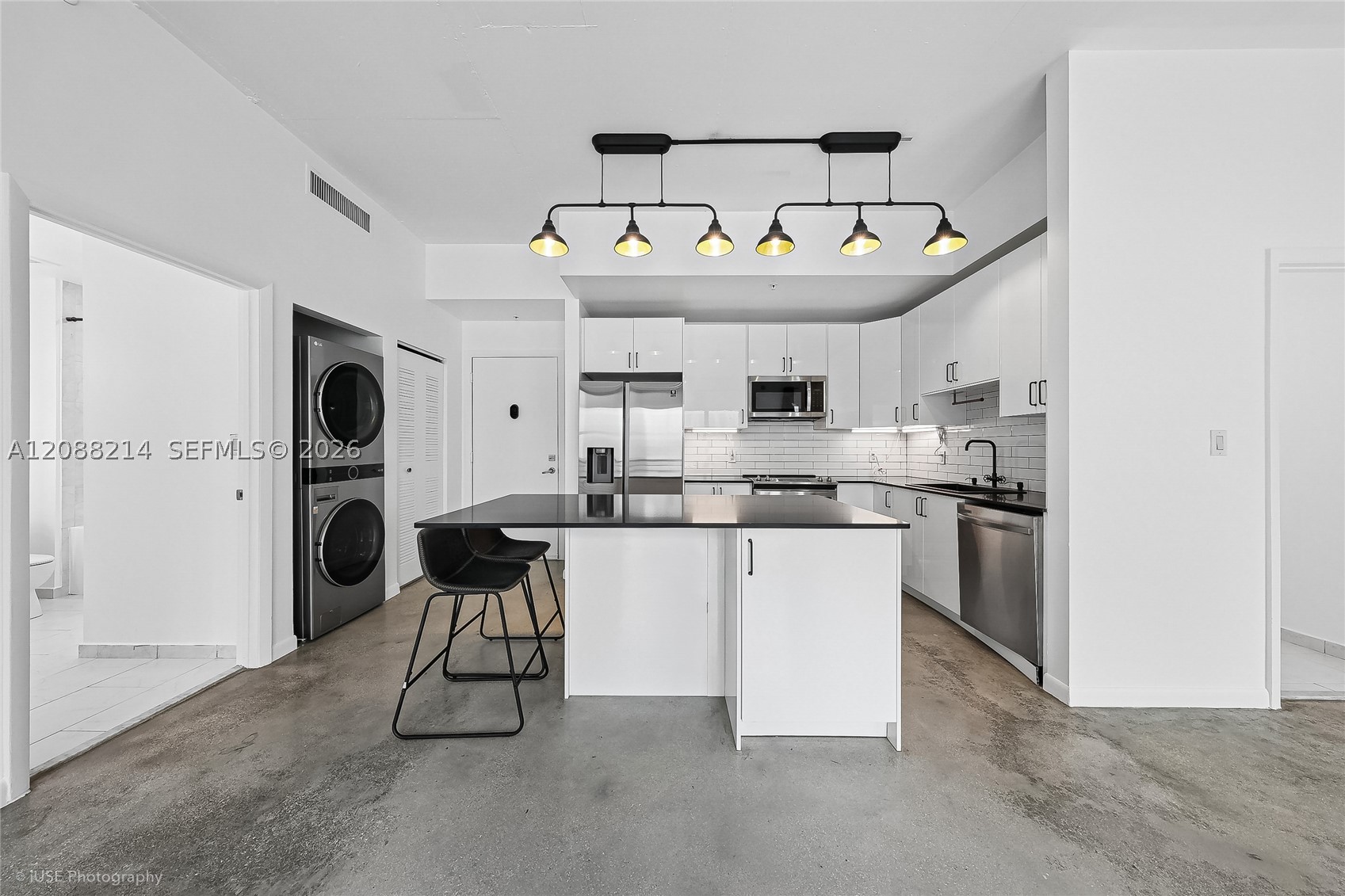 133 NE 2nd Ave #1606