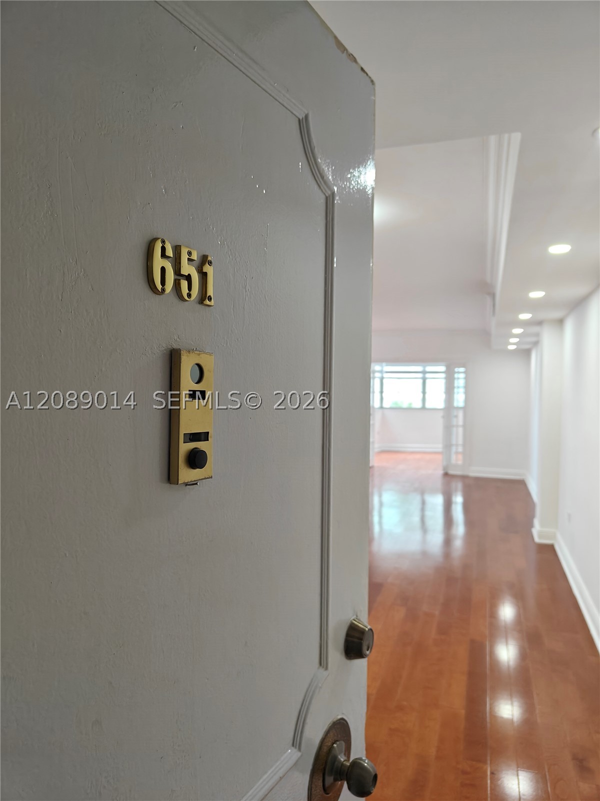 825 Brickell Bay Dr #651