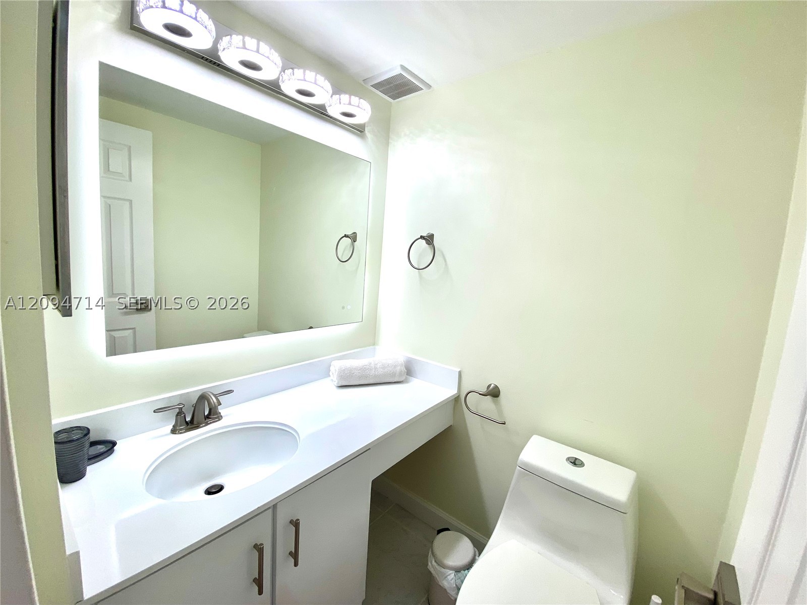 image Winston Towers 20020