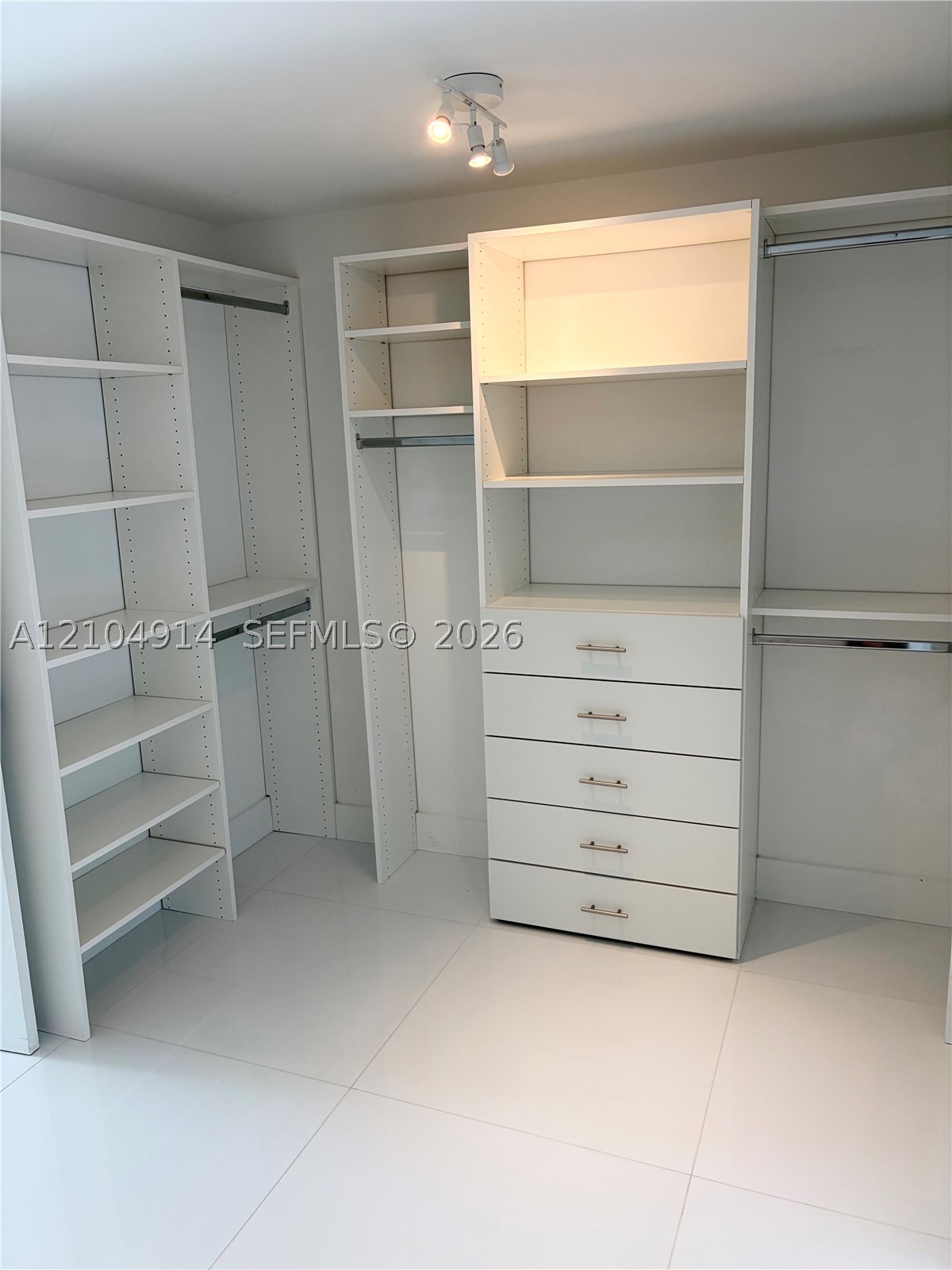 image 400 Sunny Isles12