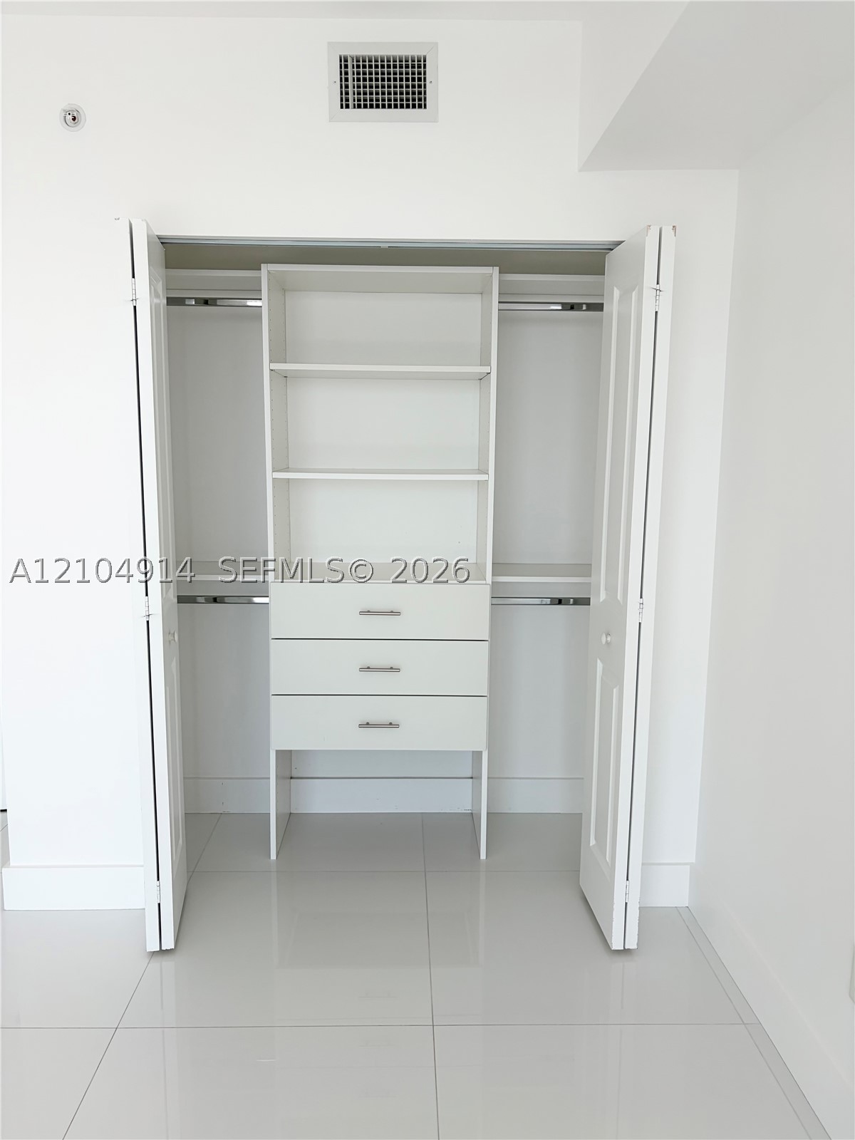 image 400 Sunny Isles14