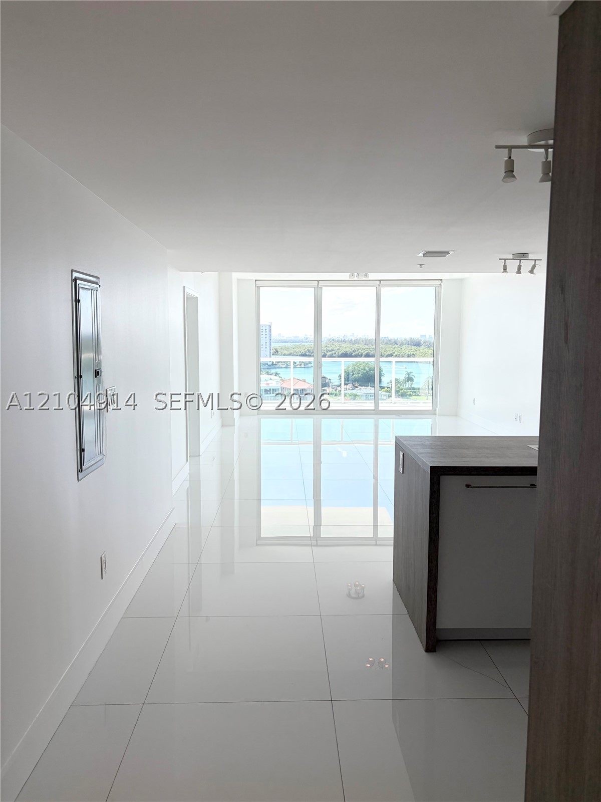 image 400 Sunny Isles21