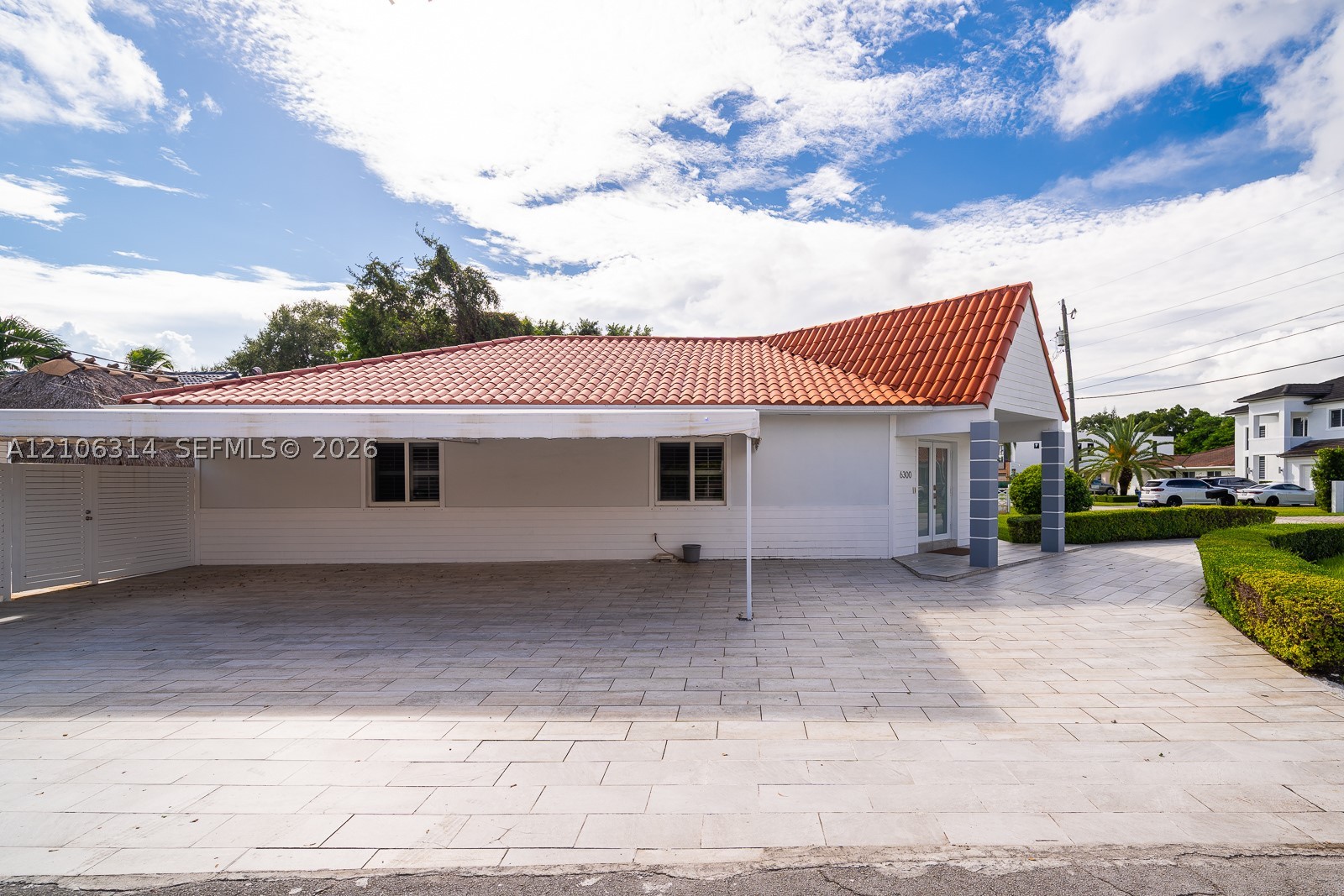 6300 SW 34th St Miami, FL 33155