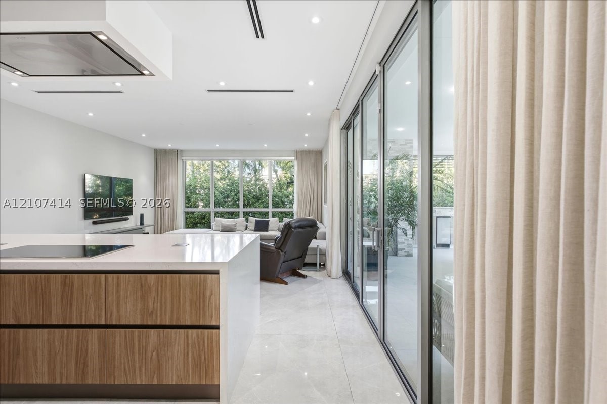 315 Cypress Dr Key Biscayne, FL 33149