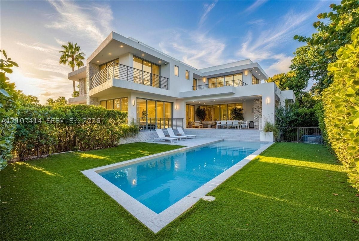 315 Cypress Dr Key Biscayne, FL 33149