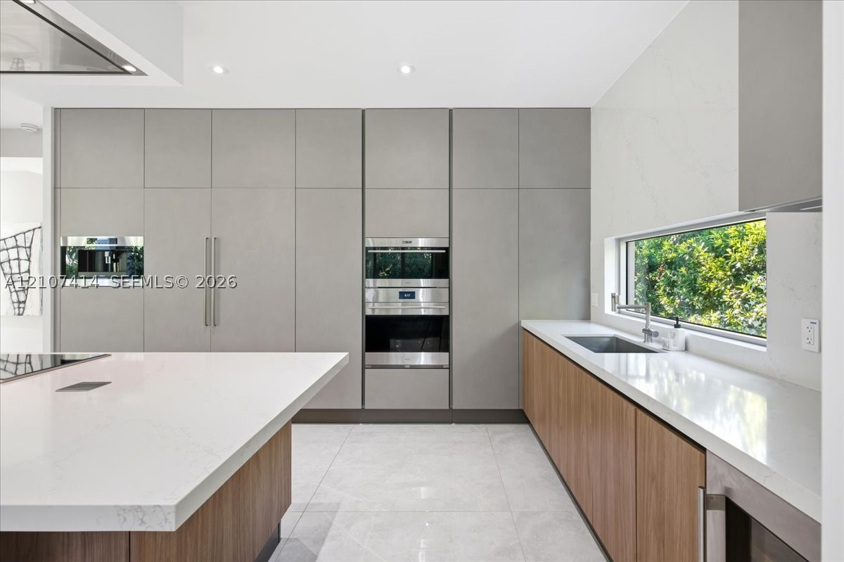 315 Cypress Dr Key Biscayne, FL 33149
