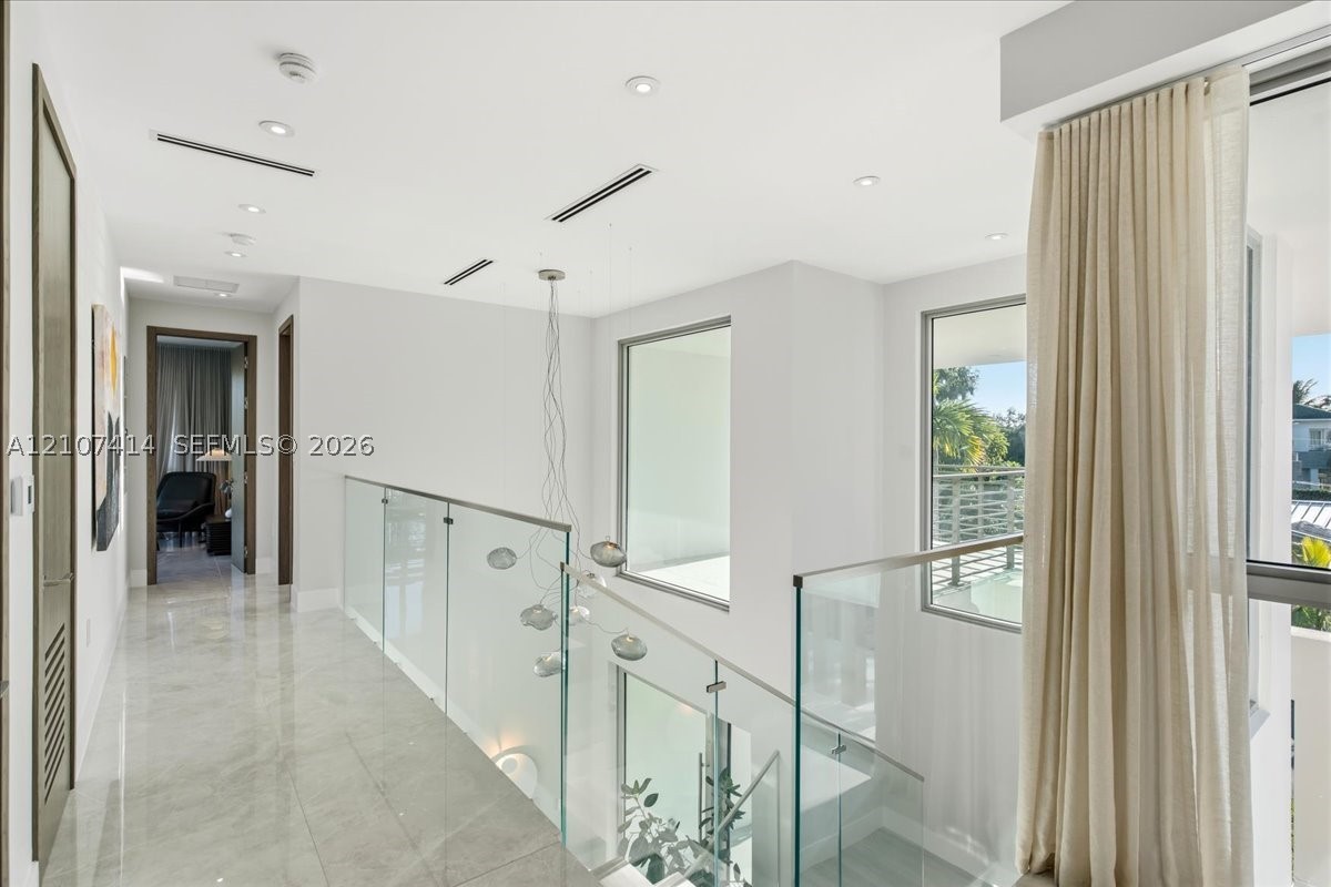 315 Cypress Dr Key Biscayne, FL 33149