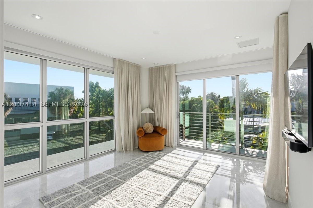 315 Cypress Dr Key Biscayne, FL 33149