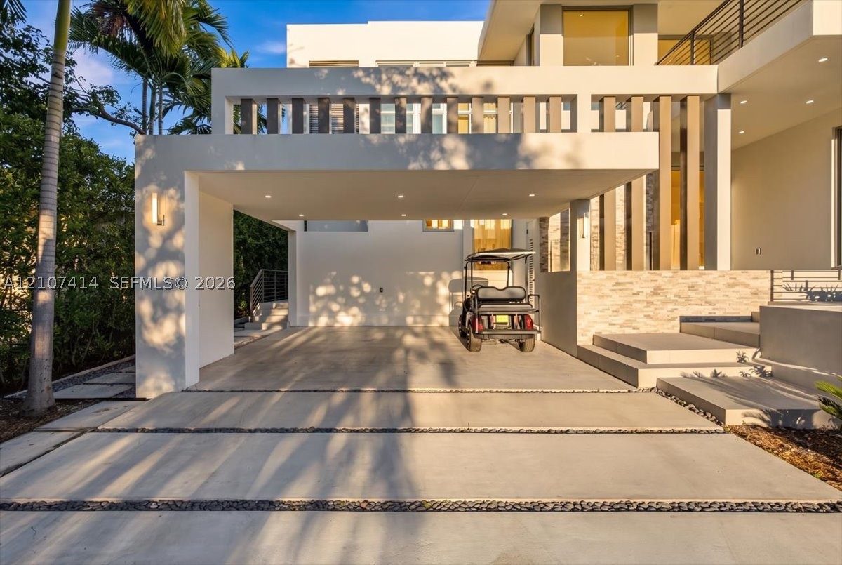 315 Cypress Dr Key Biscayne, FL 33149