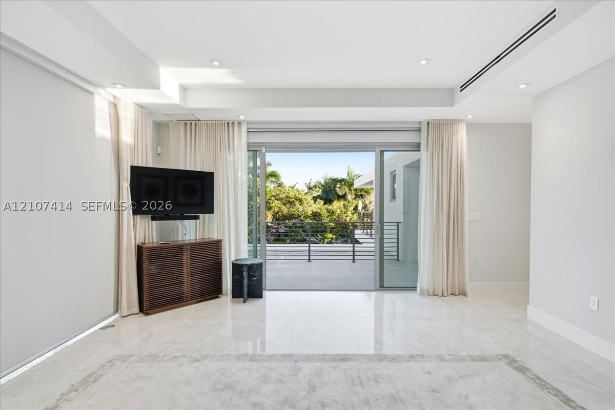 315 Cypress Dr Key Biscayne, FL 33149