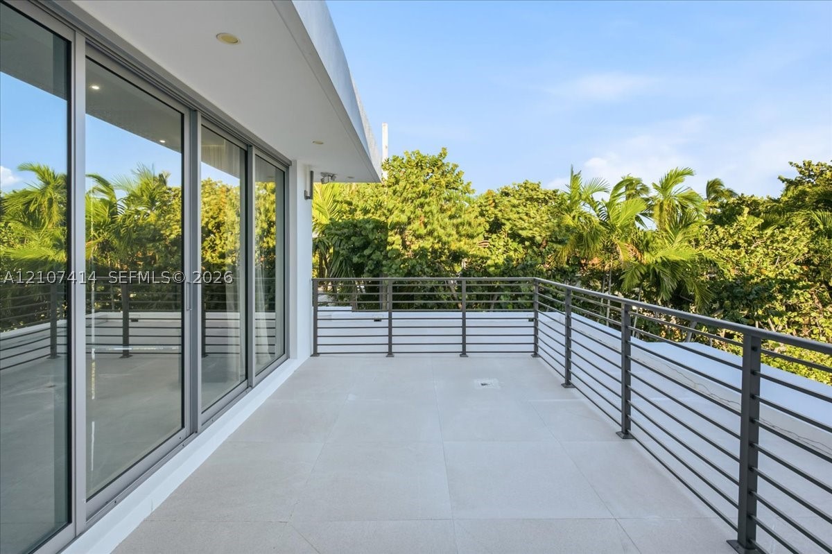315 Cypress Dr Key Biscayne, FL 33149