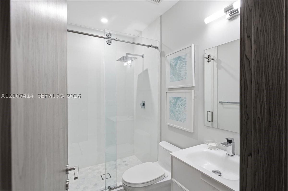 315 Cypress Dr Key Biscayne, FL 33149