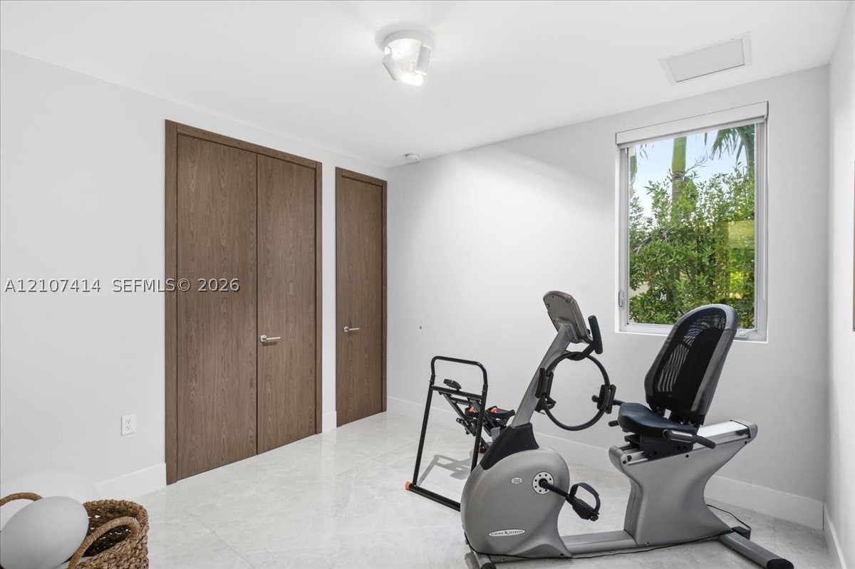 315 Cypress Dr Key Biscayne, FL 33149