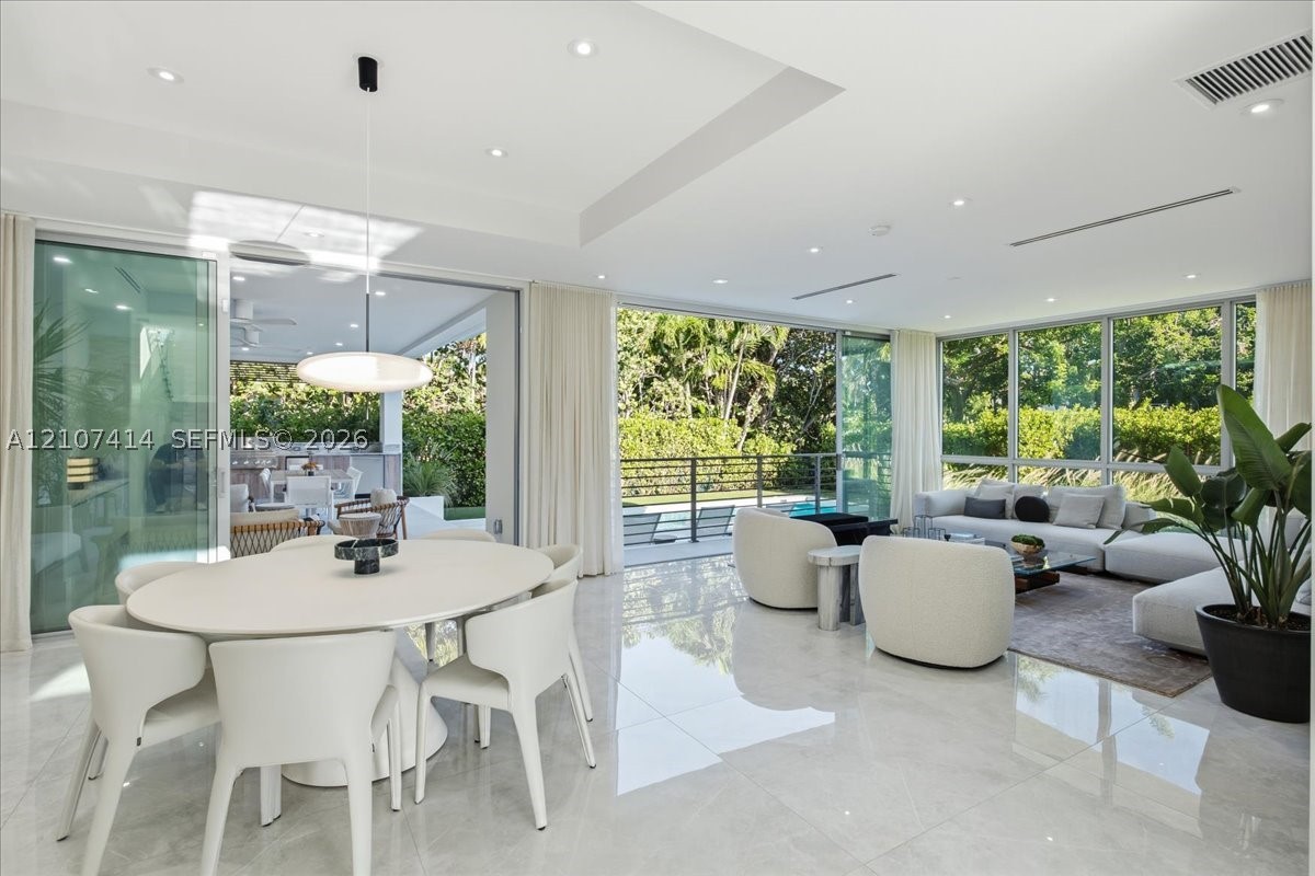 315 Cypress Dr Key Biscayne, FL 33149