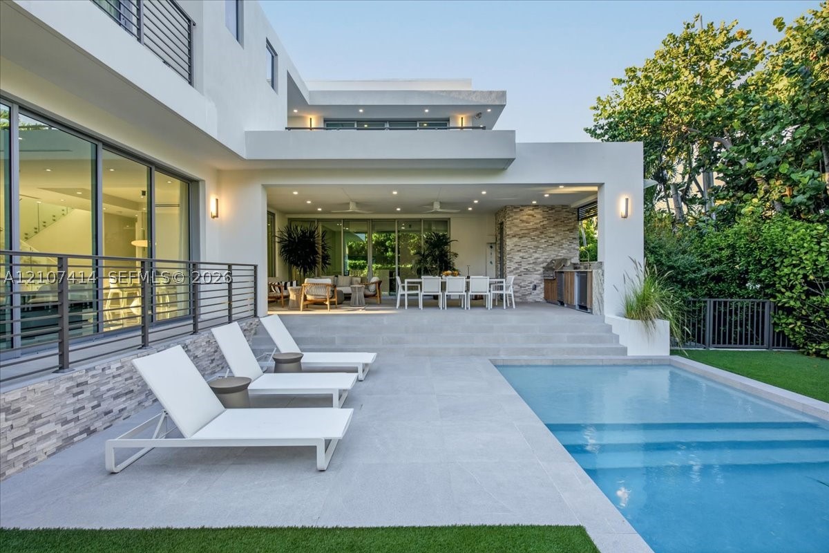 315 Cypress Dr Key Biscayne, FL 33149