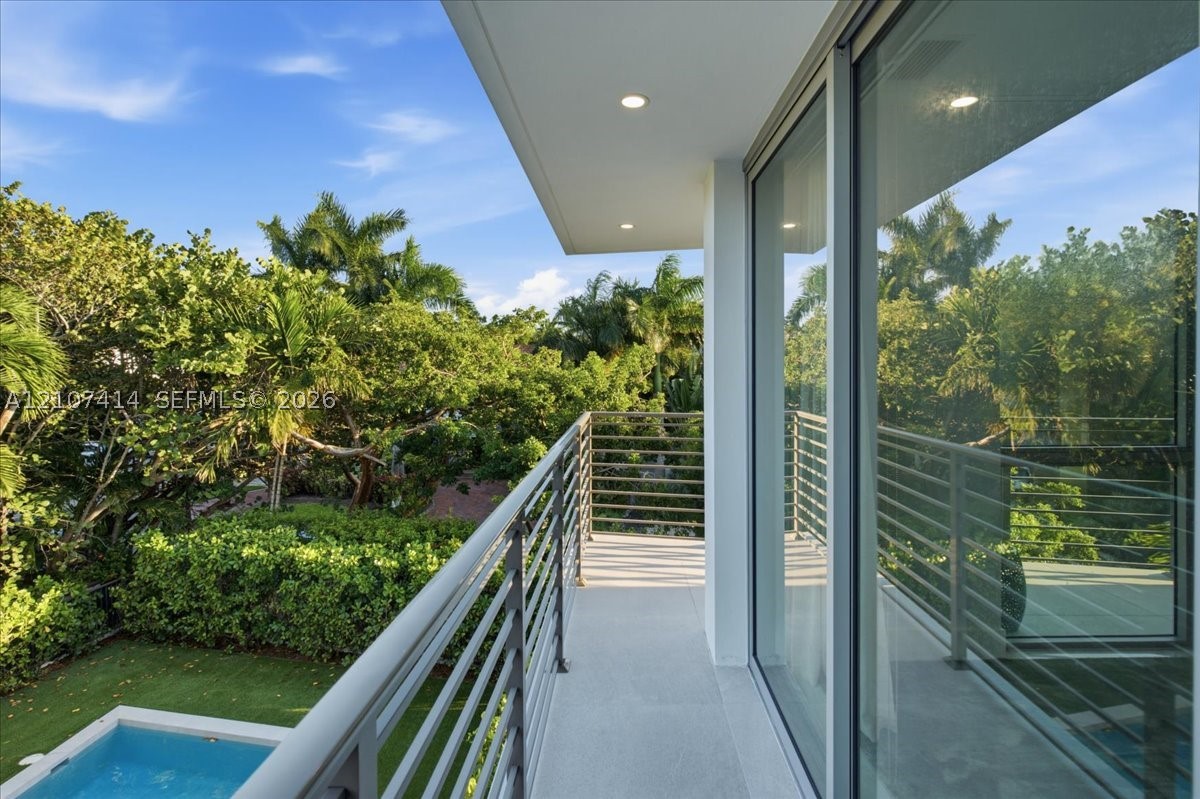 315 Cypress Dr Key Biscayne, FL 33149