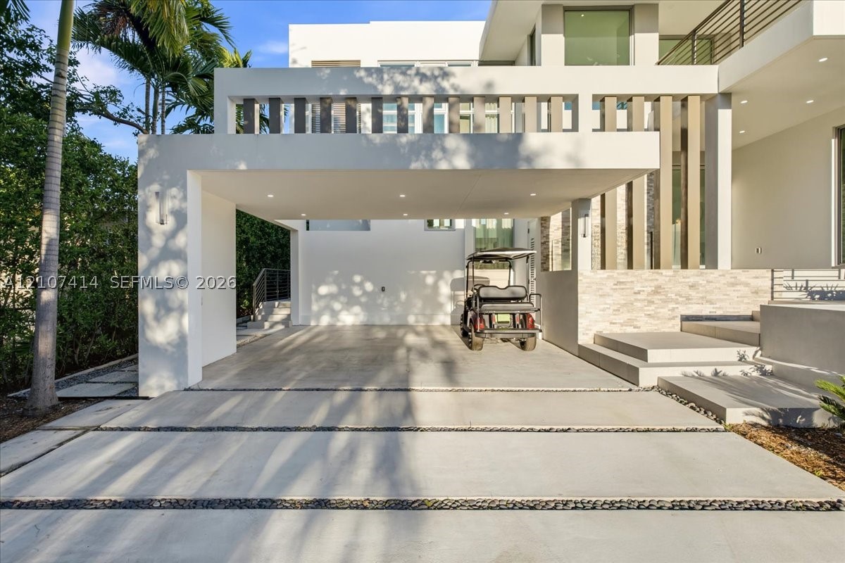 315 Cypress Dr Key Biscayne, FL 33149
