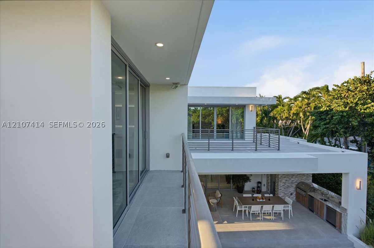 315 Cypress Dr Key Biscayne, FL 33149