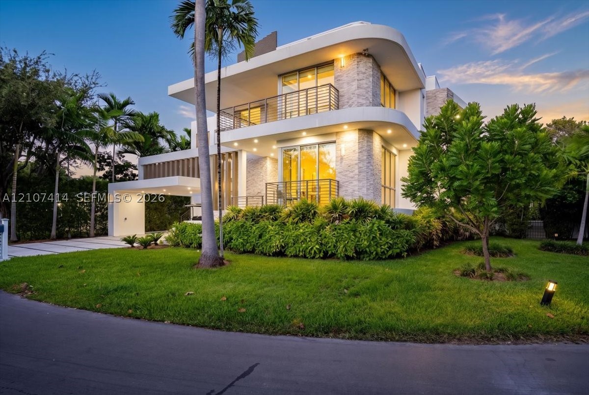 315 Cypress Dr Key Biscayne, FL 33149