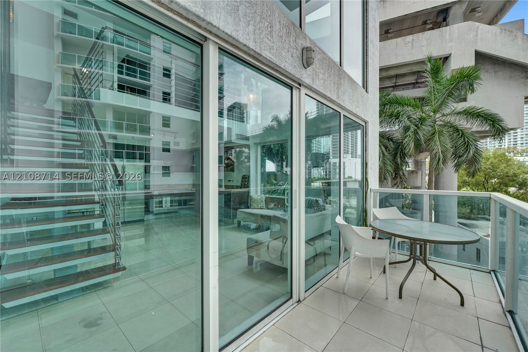 image Brickell on the River South15