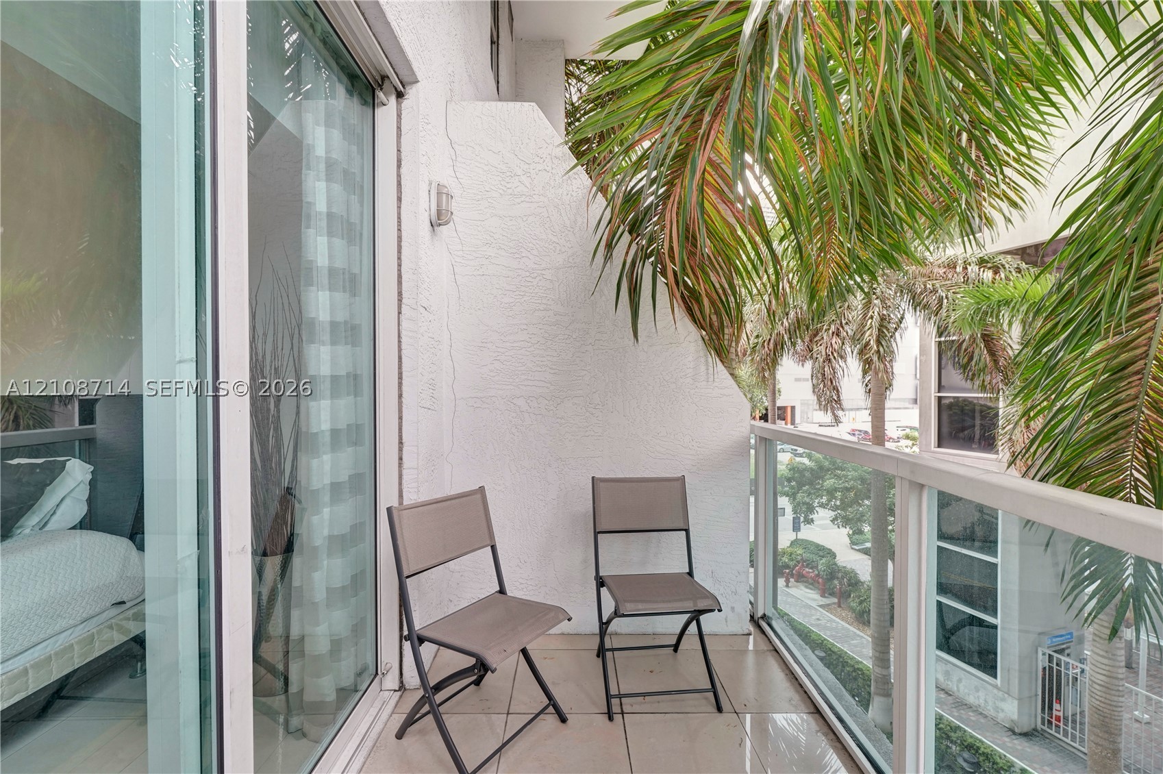 image Brickell on the River South32
