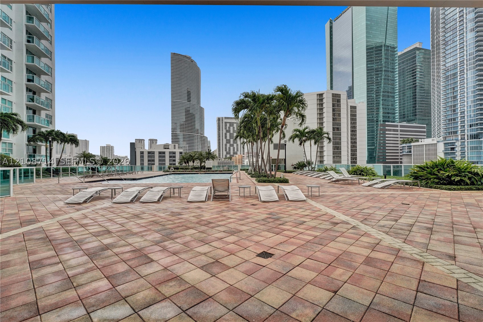 image Brickell on the River South44