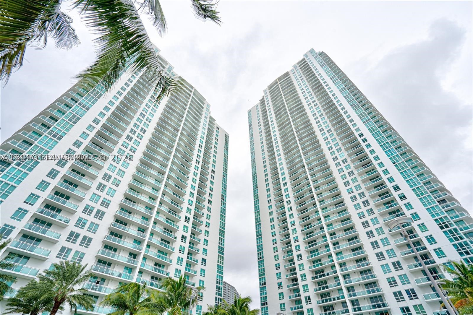 image The Plaza on Brickell East32