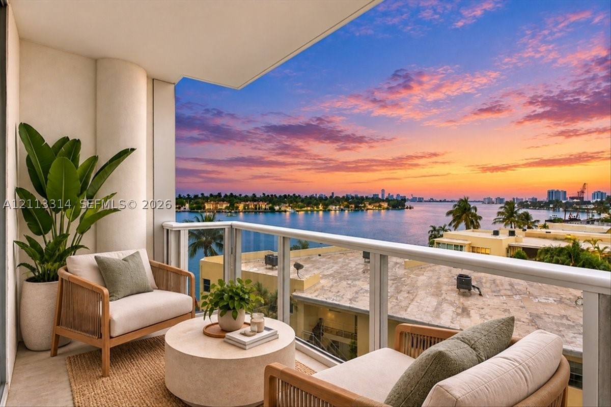 900 Bay Dr #425