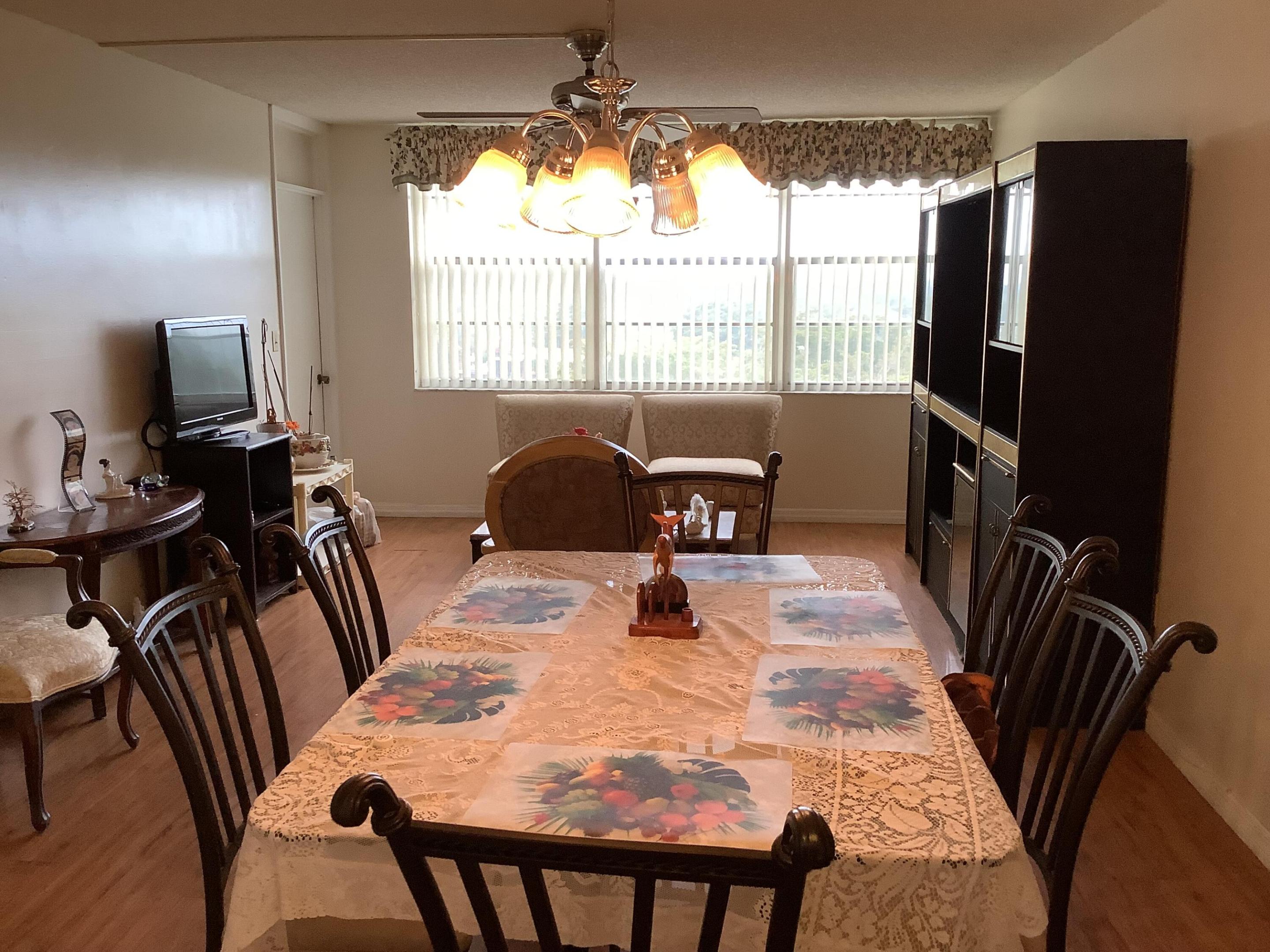 1300 St Charles Pembroke Pines, FL 33026