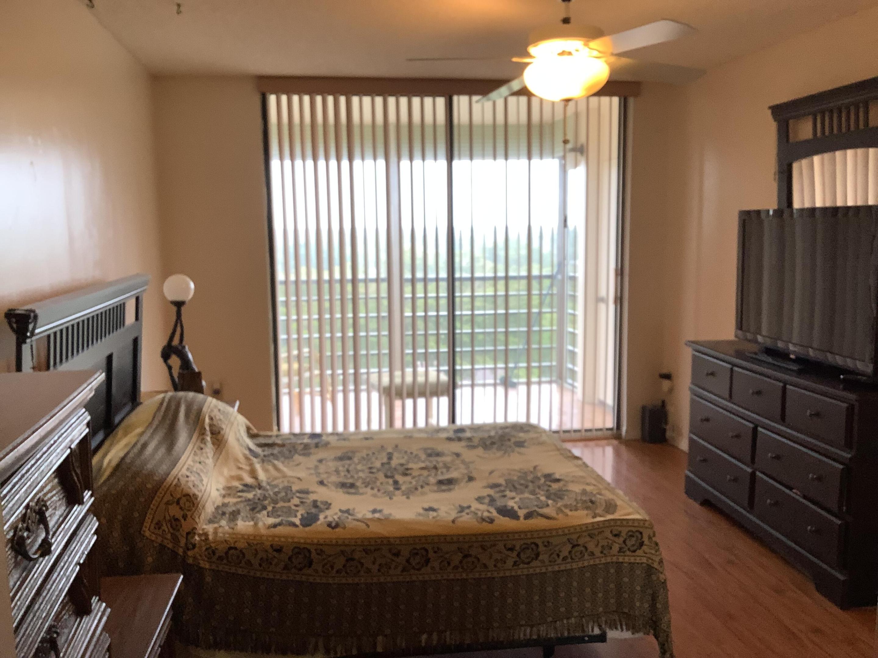 1300 St Charles Pembroke Pines, FL 33026