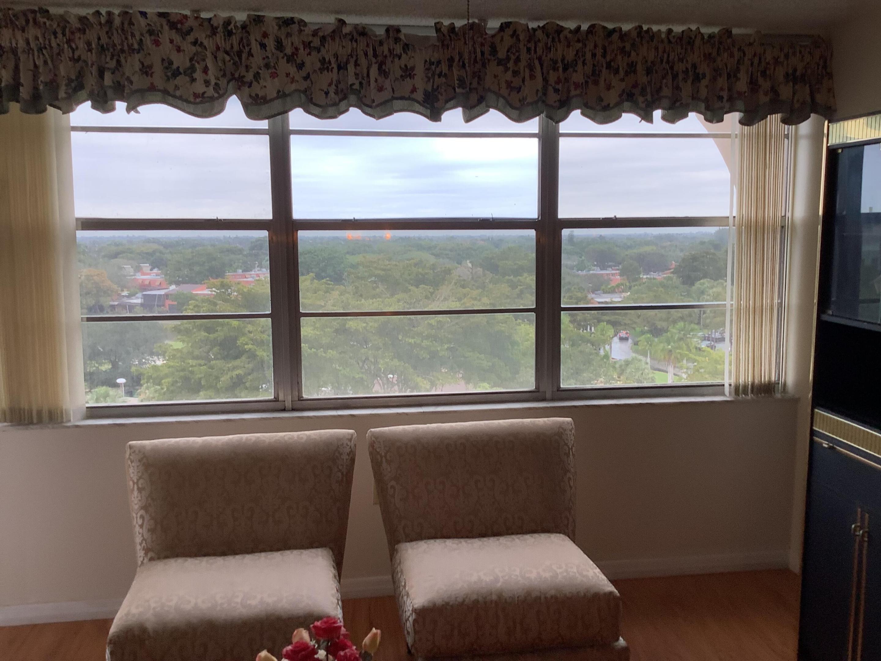 1300 St Charles Pembroke Pines, FL 33026