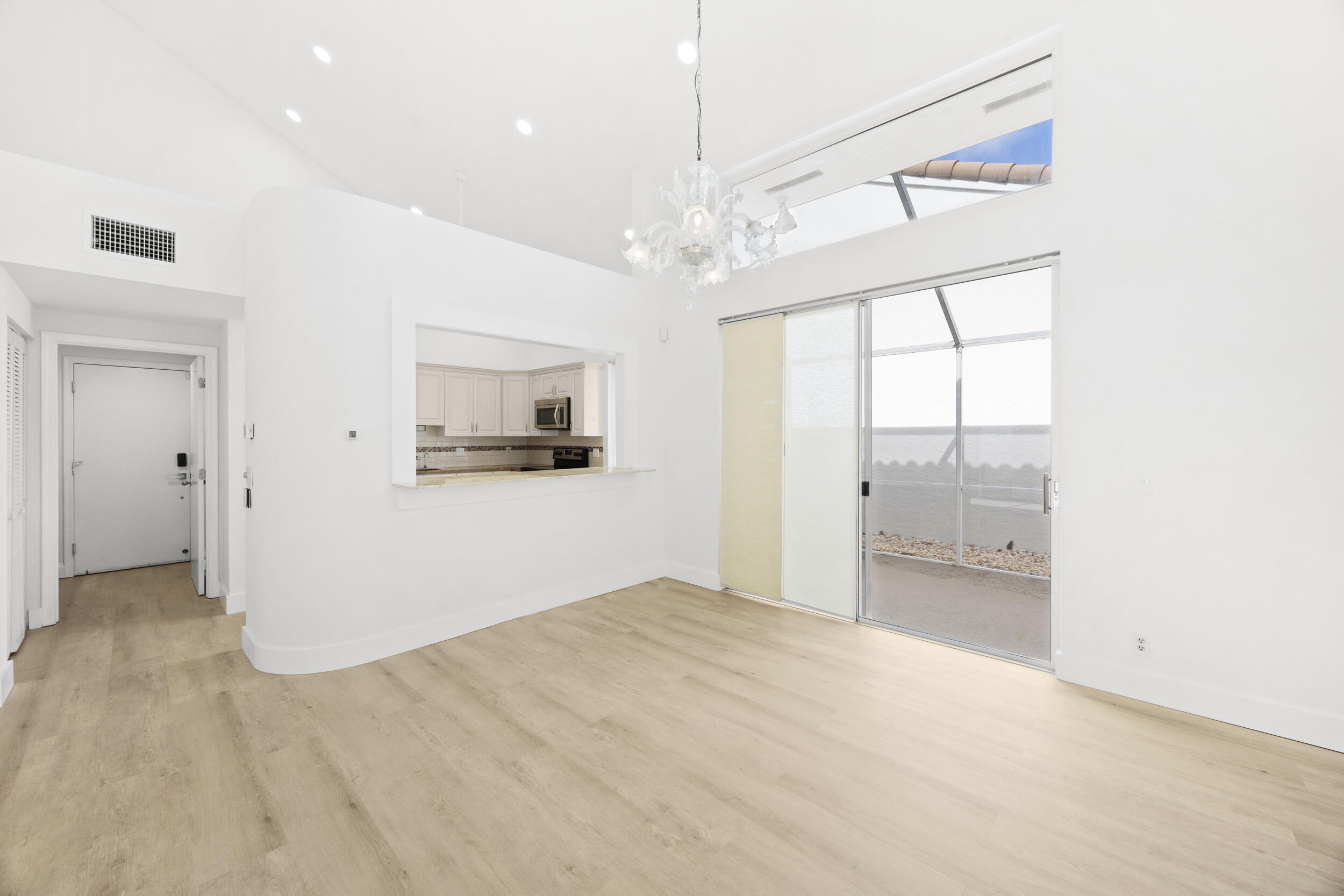 17192 Newport Clb Boca Raton, FL 33496