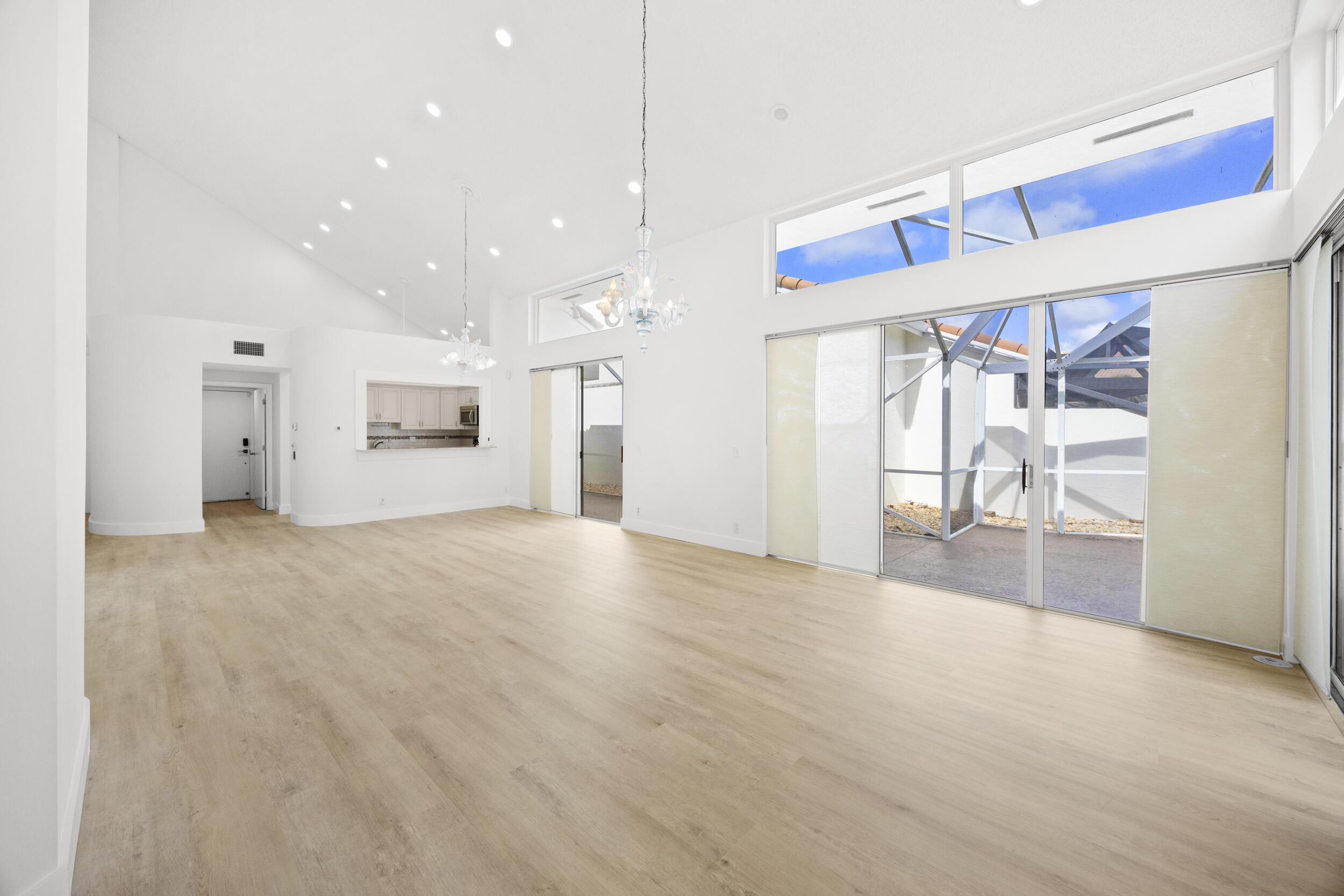 17192 Newport Clb Boca Raton, FL 33496